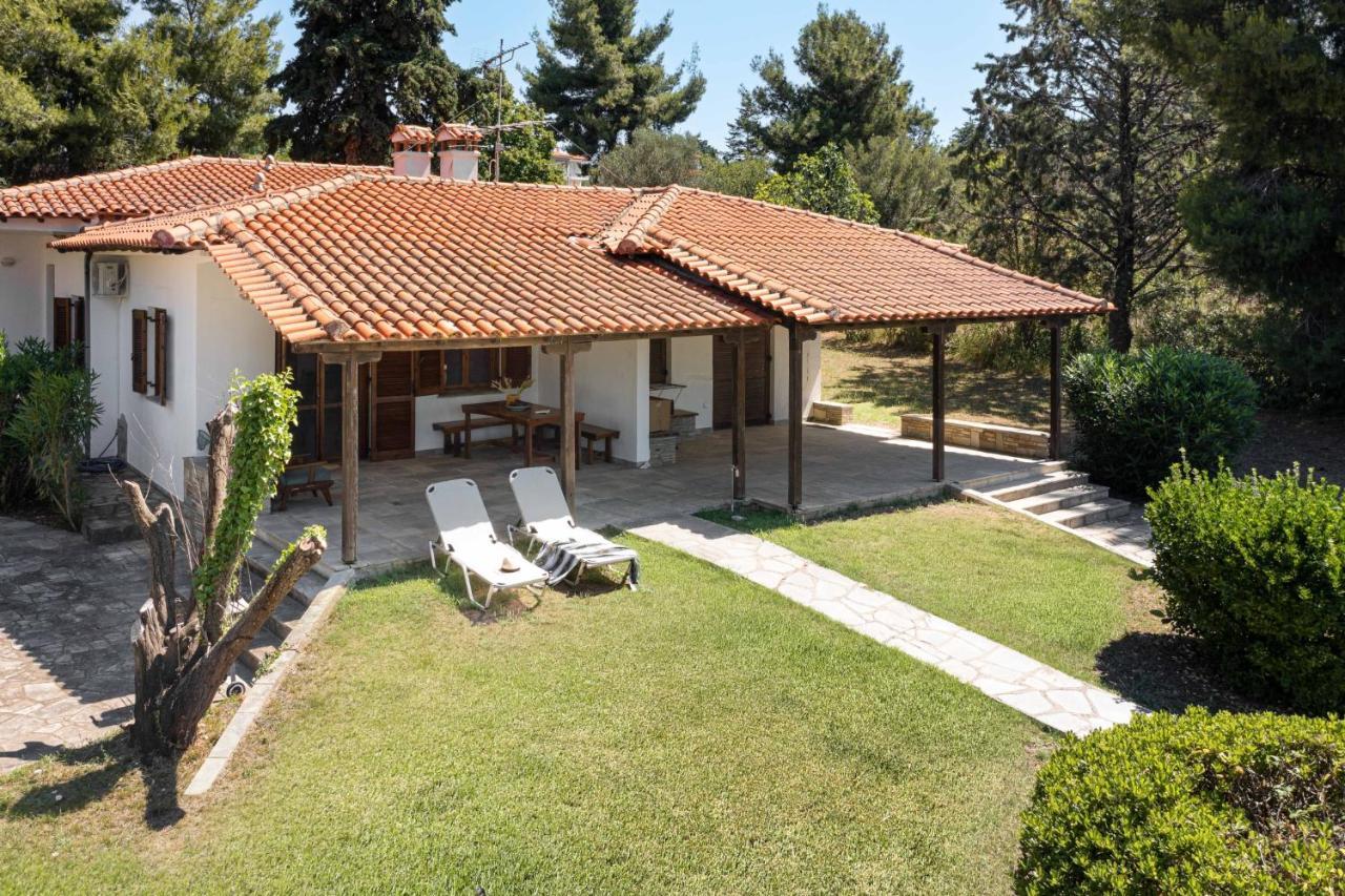 Melo Pearl, Beachfront House In #feelslikehome Case de vacanță *