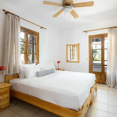 Melo Pearl, Beachfront House In Nikiti #Feelslikehome Exterior photo
